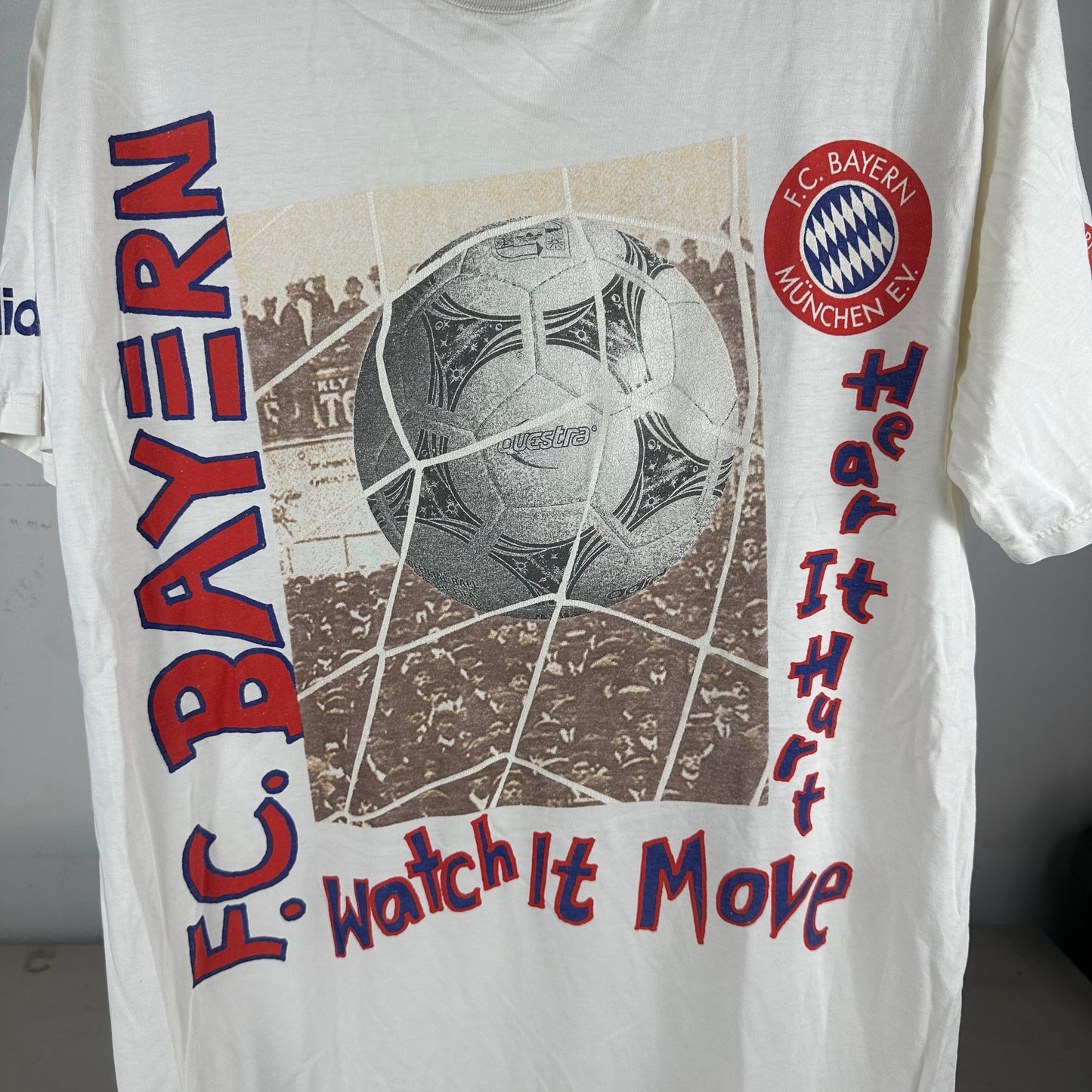 Vintage 90s Adidas FC Bayern Munich Soccer Graphic T-shirt
