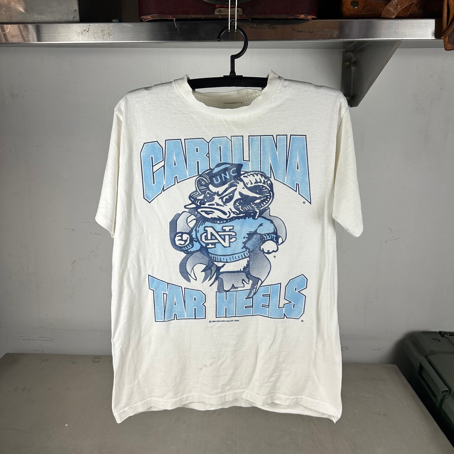 Vintage 1994 UNC Tar Heels NCAA Mascot Breakthrough Single Stitch T-shirt