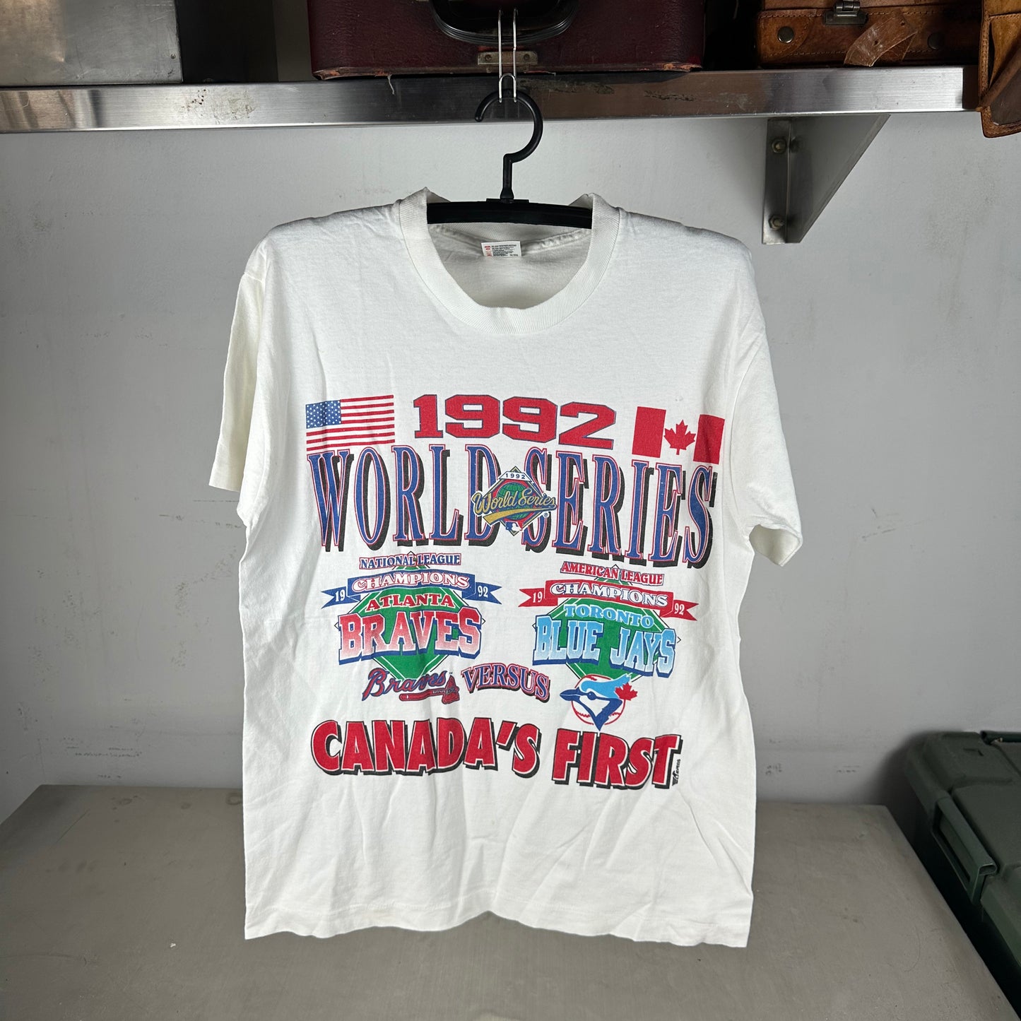 Vintage 1992 MLB World Series Atlanta Braves VS Toronto Blue Jays T-shirt