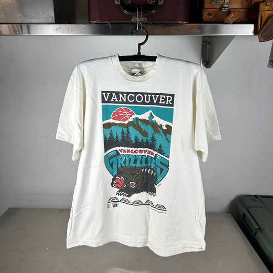 Vintage 1994 Vancouver Grizzlies Basketball NBA Single Stitch T-shirt