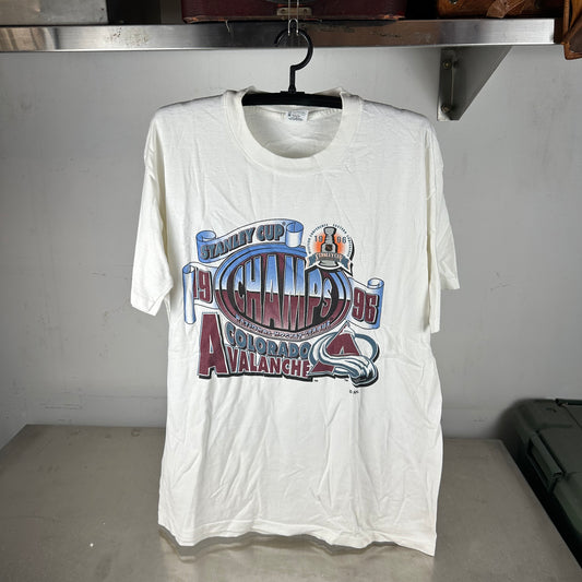 Vintage 1996 Colorado Avalanche NHL Stanley Cup Champions Single Stitch T-shirt