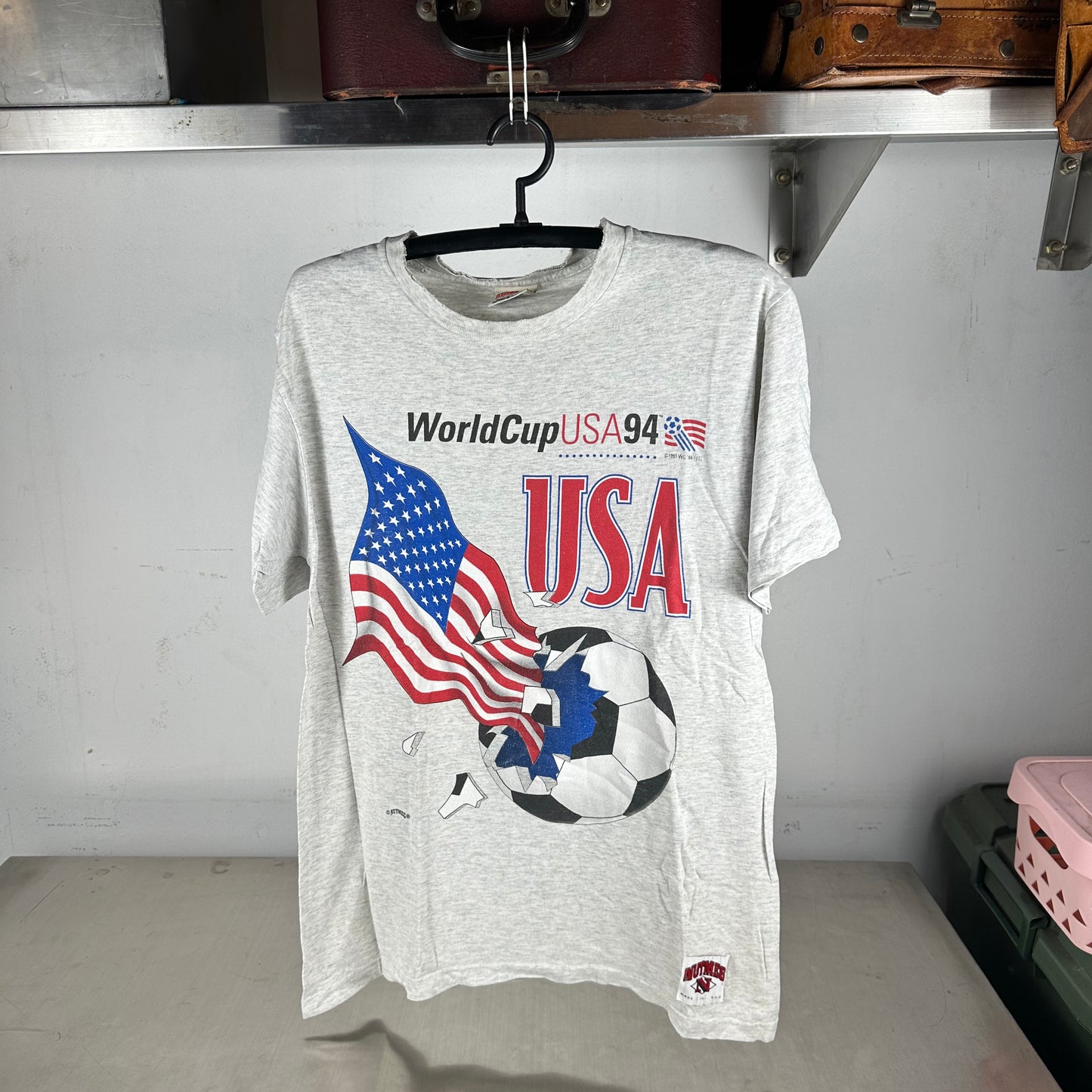 Vintage USA 1994 USA Soccer World Cup Breakthrough Nutmeg T-shirt