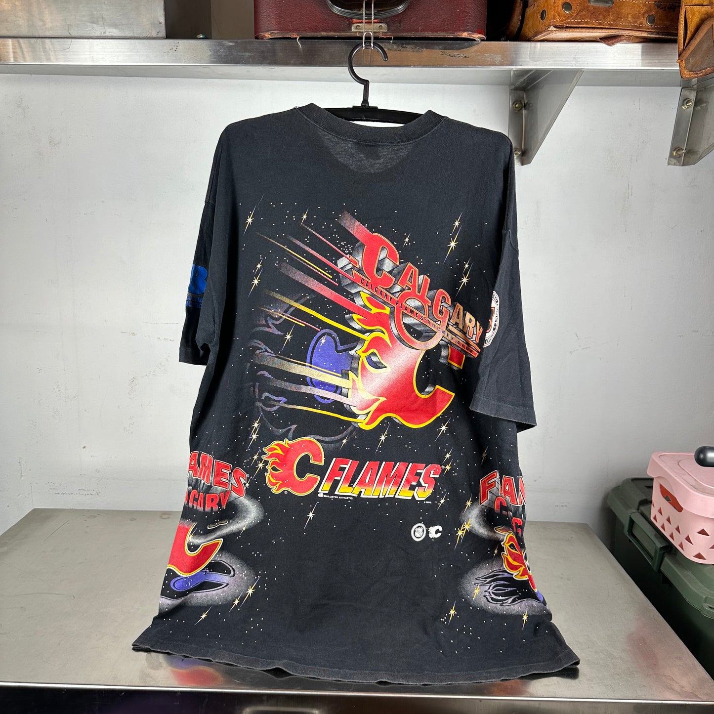 Vintage 90s Calgary Flames Hockey NHL Bulletin Athletic AOP Single Stitch T-shirt