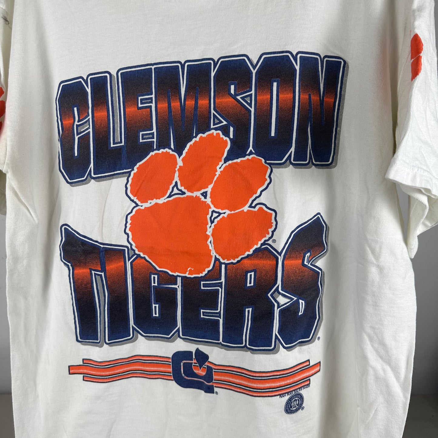 Vintage 90s Clemson Tigers NCAA Graphic T-shirt
