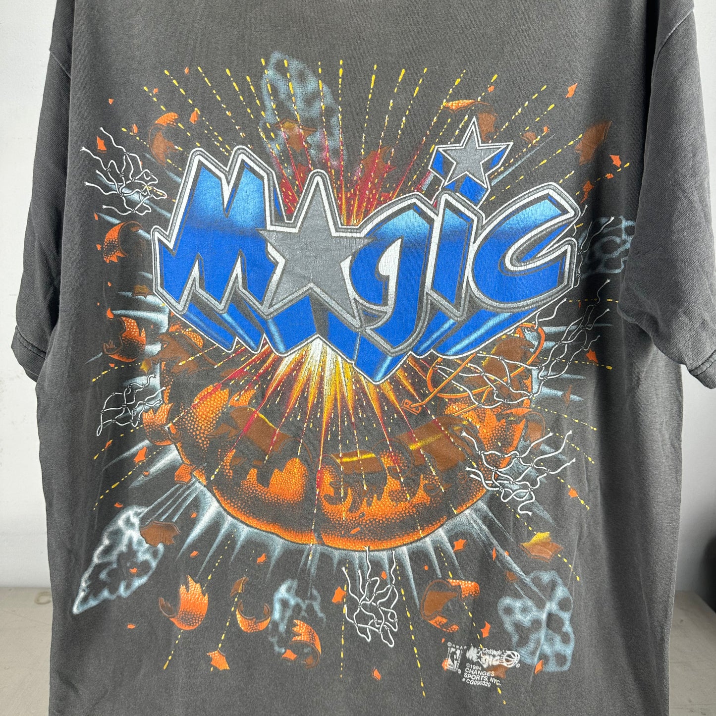 Vintage 1994 Orlando Magic NBA Explosion Shattered Graphic T-shirt