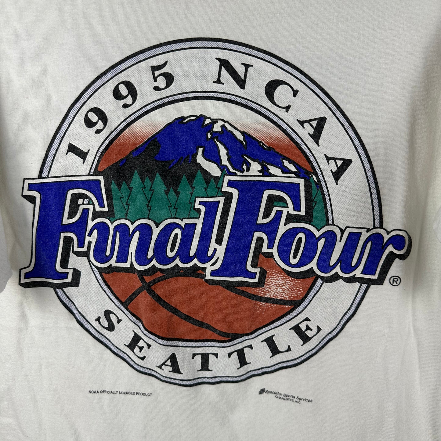Vintage 1995 NCAA College Basketball Final Four Single Stitch T-shirt