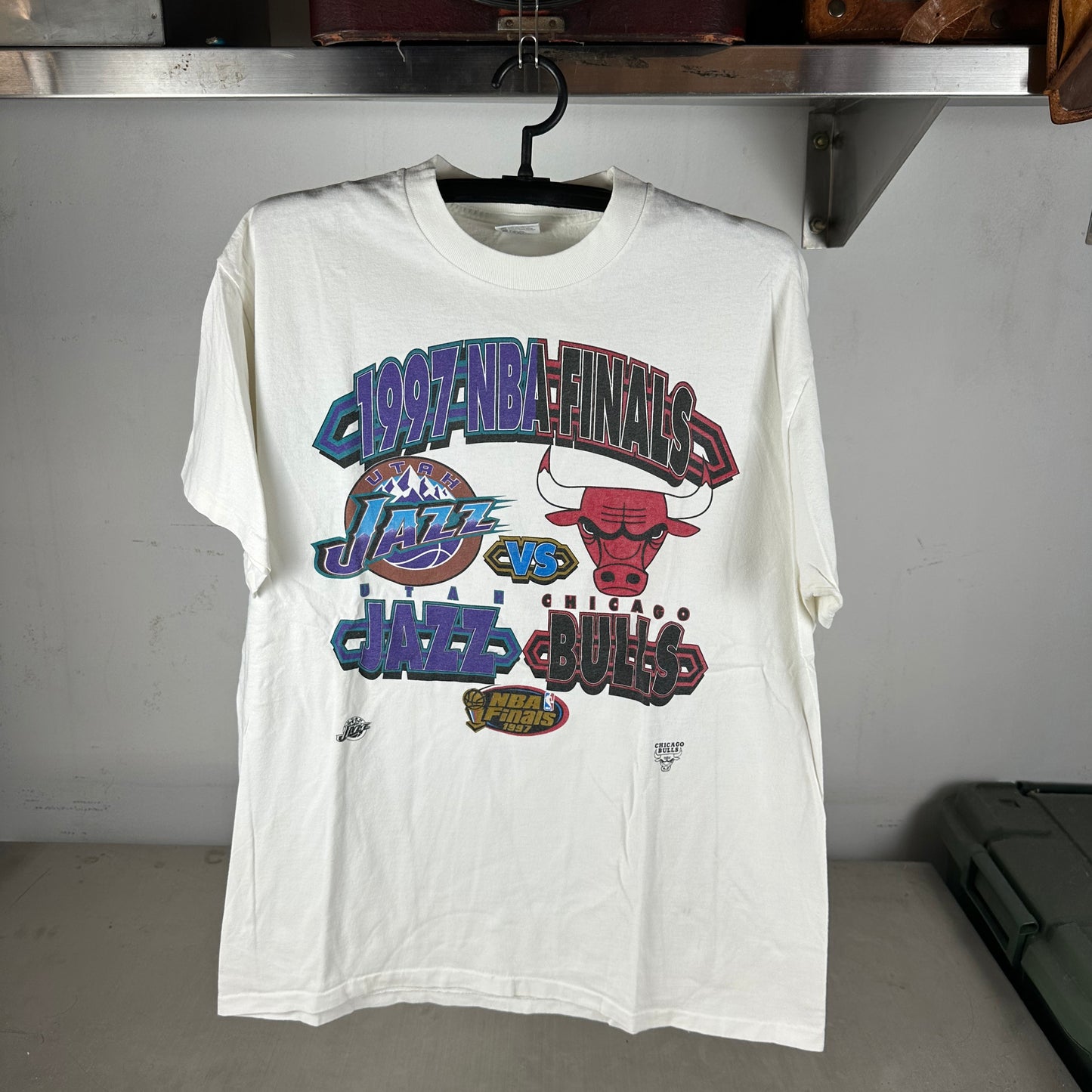 Vintage 1997 NBA Finals Utah Jazz VS Chicago Bulls Single Stitch T-shirt