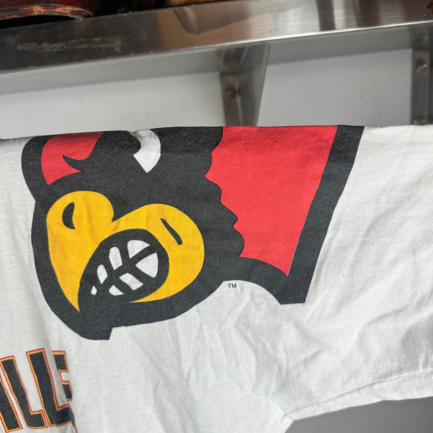 Vintage 90s Louisville Cardinals Football NCAA Graphic T-shirt