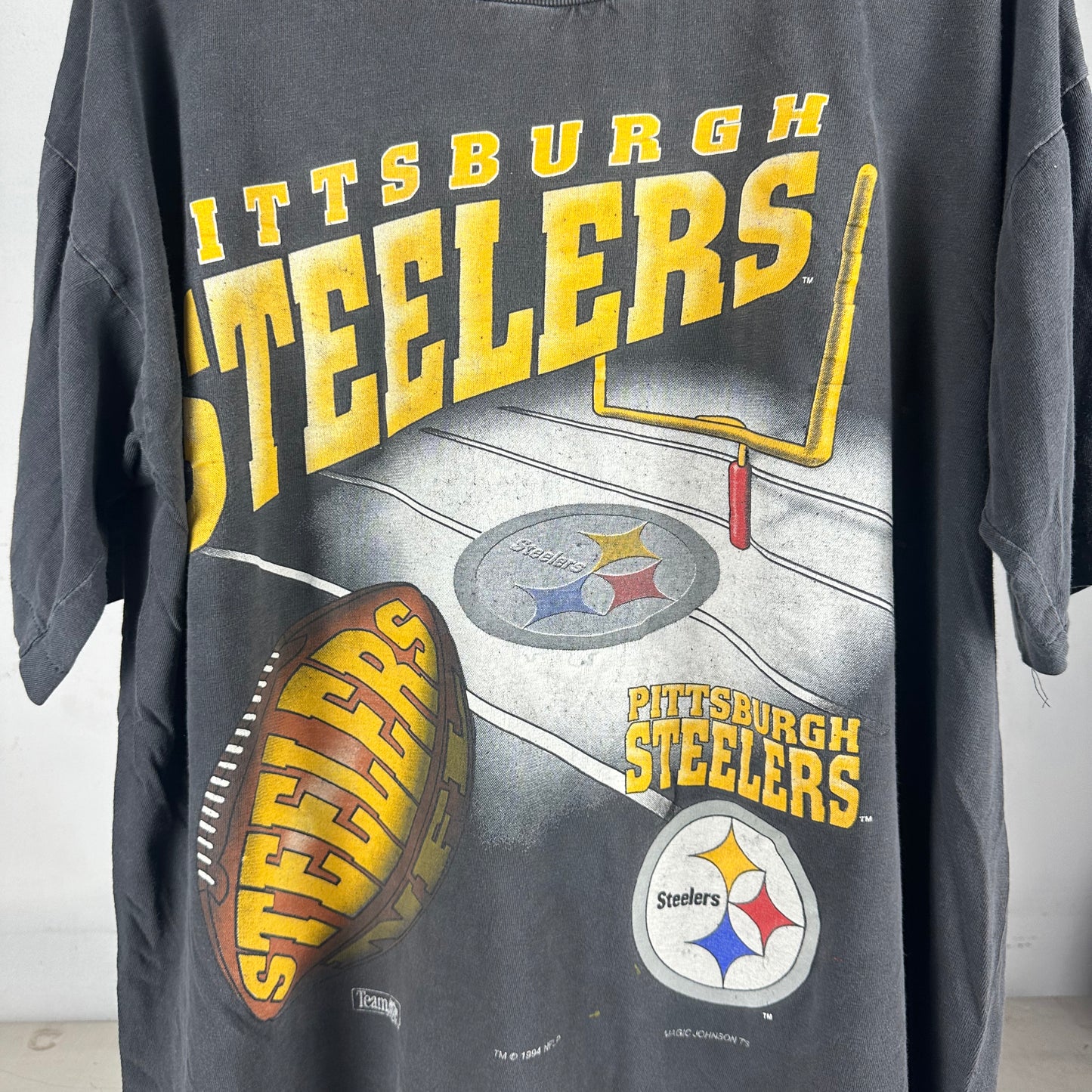 Vintage 1994 Pittsburgh Steelers NFL Graphic Single Stitch &nbsp;T-shirt