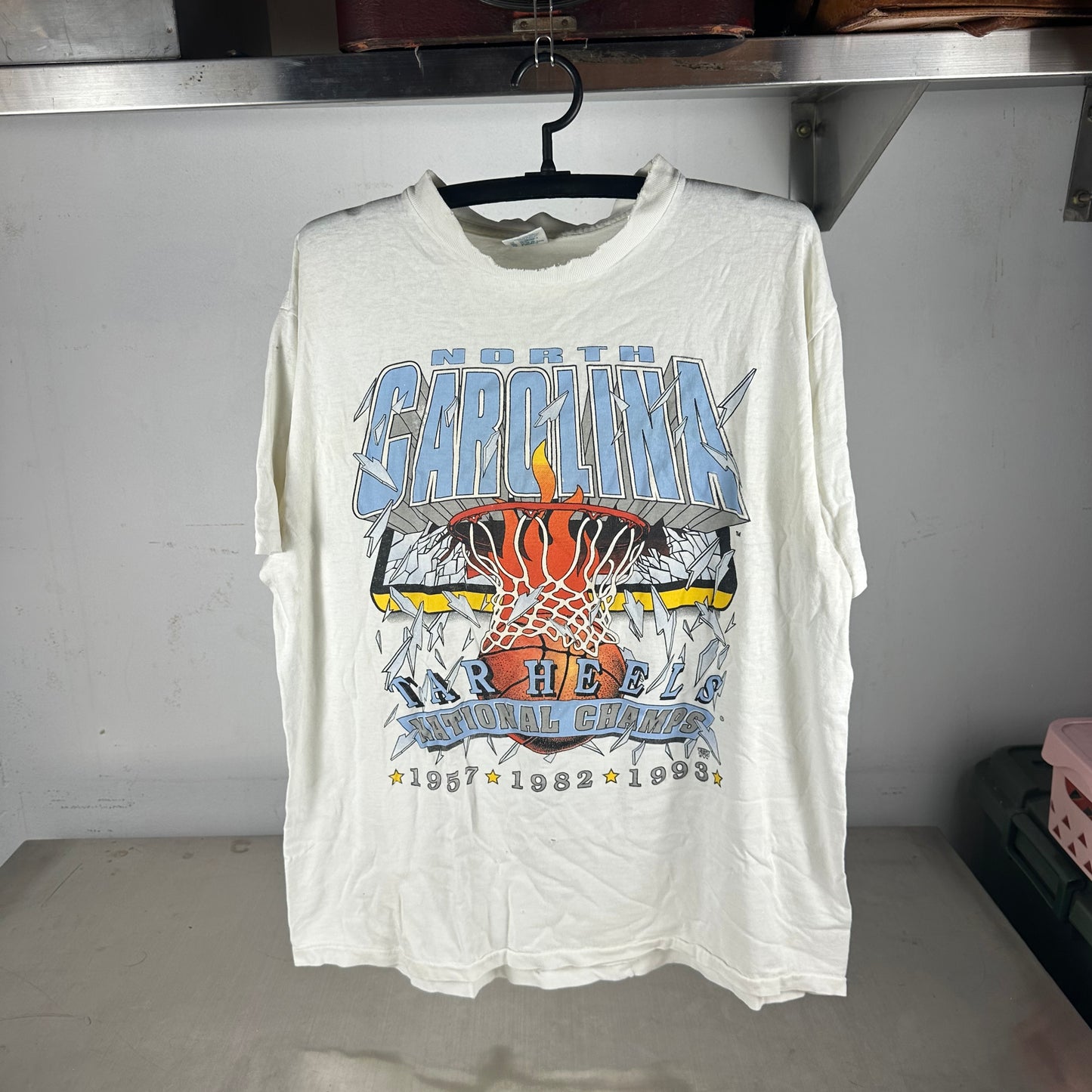 Vintage 1993 UNC Tar Heels Basketball NCAA Champions Single Stitch T-shirt