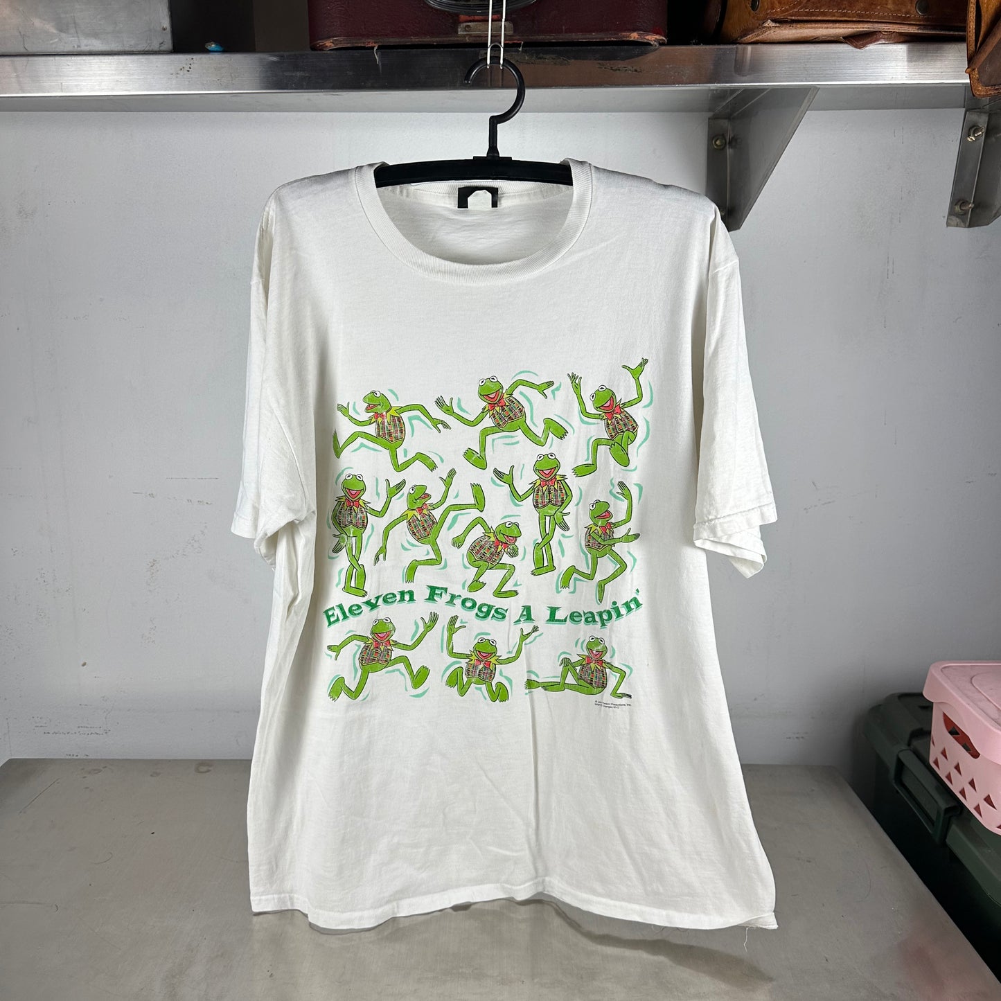 Vintage 90s Kermit the Frog Jim Henson Eleven Frogs a Leapin Graphic T-shirt