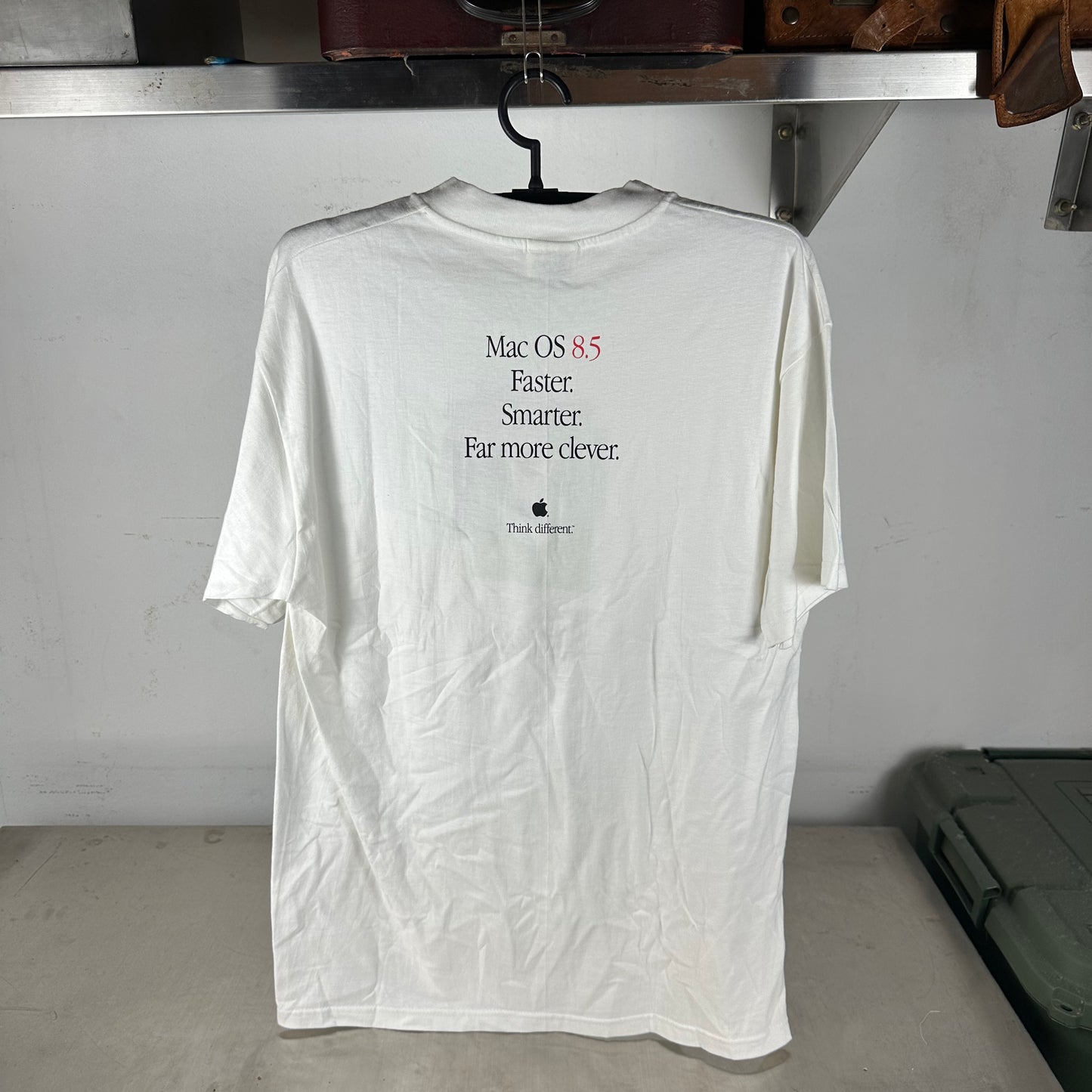 Vintage 90s Apple Mac OS 8.5 Sherlock Computer Promo T-Shirt