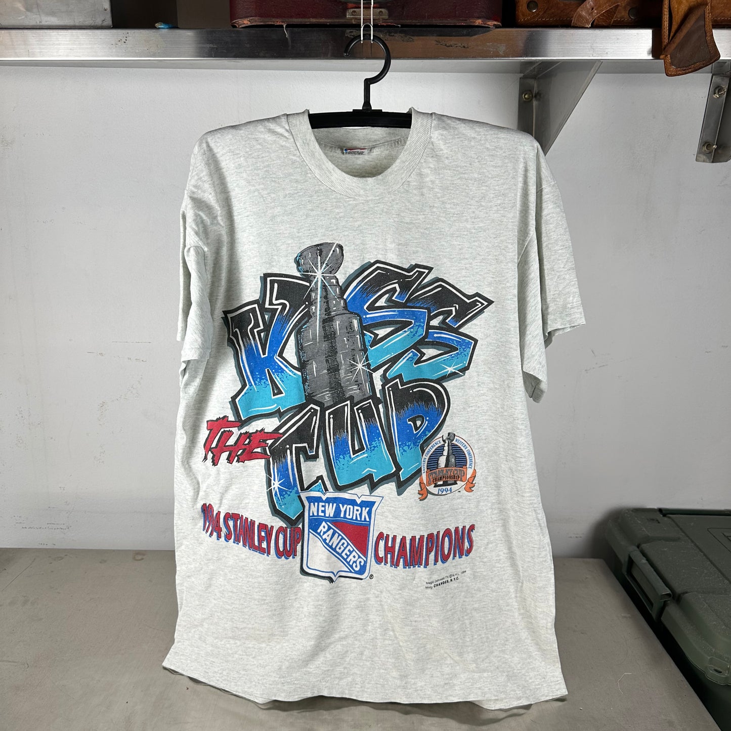 Vintage 1994 New York Rangers NHL Stanley Cup Champions Kiss the Cup T-Shirt