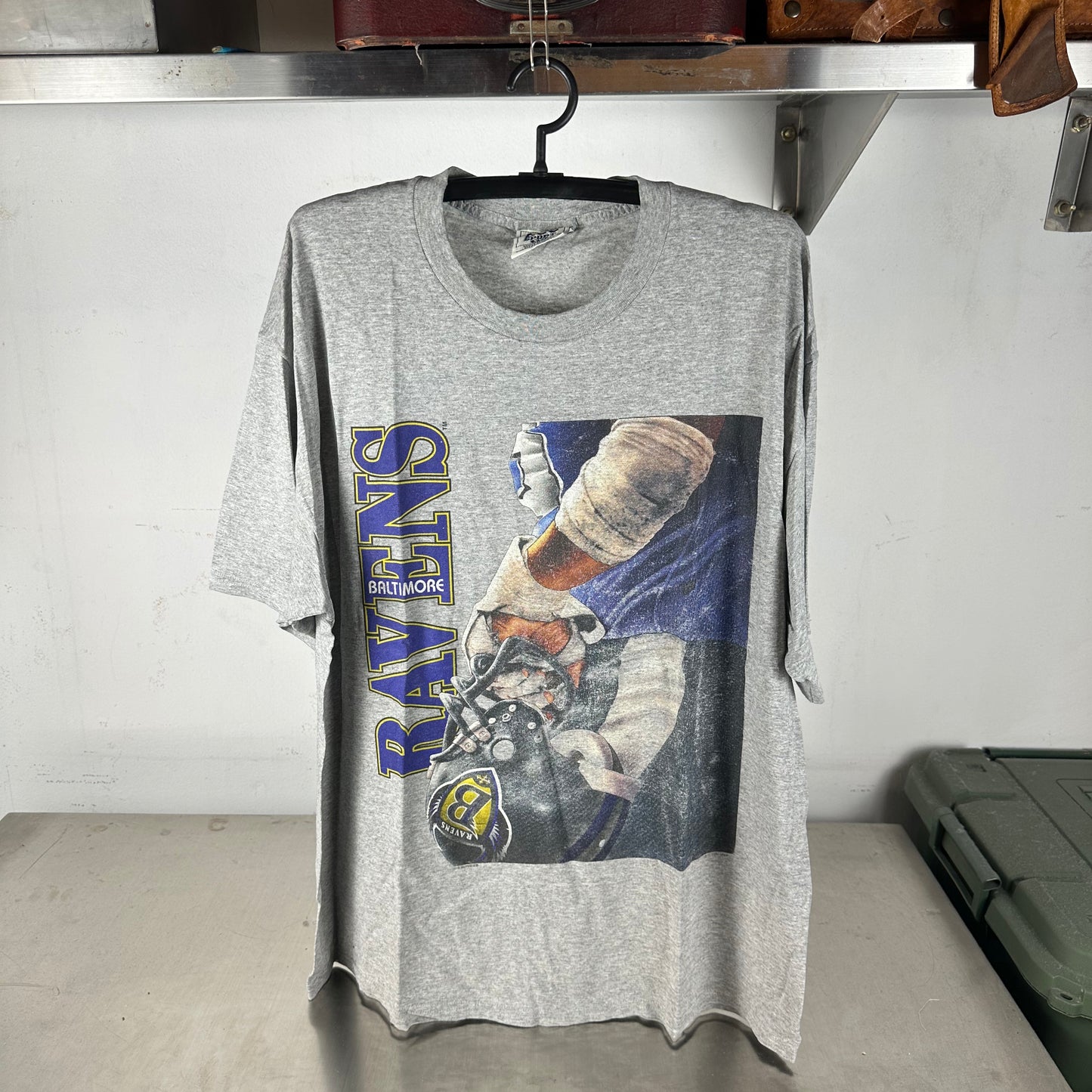 Vintage 1996 Baltimore Ravens Football NFL Graphic T-Shirt