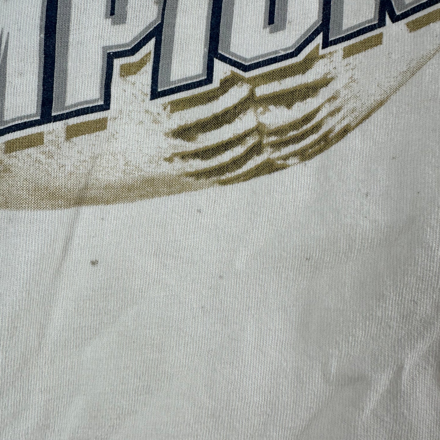 Vintage 1998 New York Yankees MLB Division Champions Graphic T-shirt
