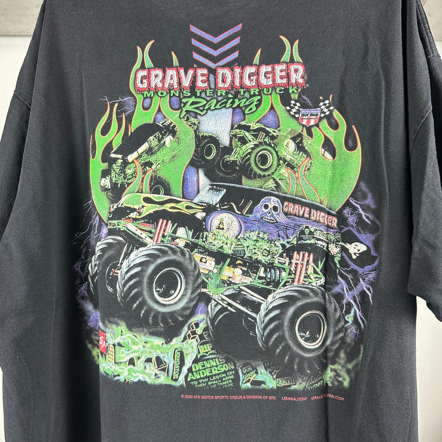 Vintage 2000 Dennis Anderson Grave Digger Monster Truck Racing Graphic T-shirt