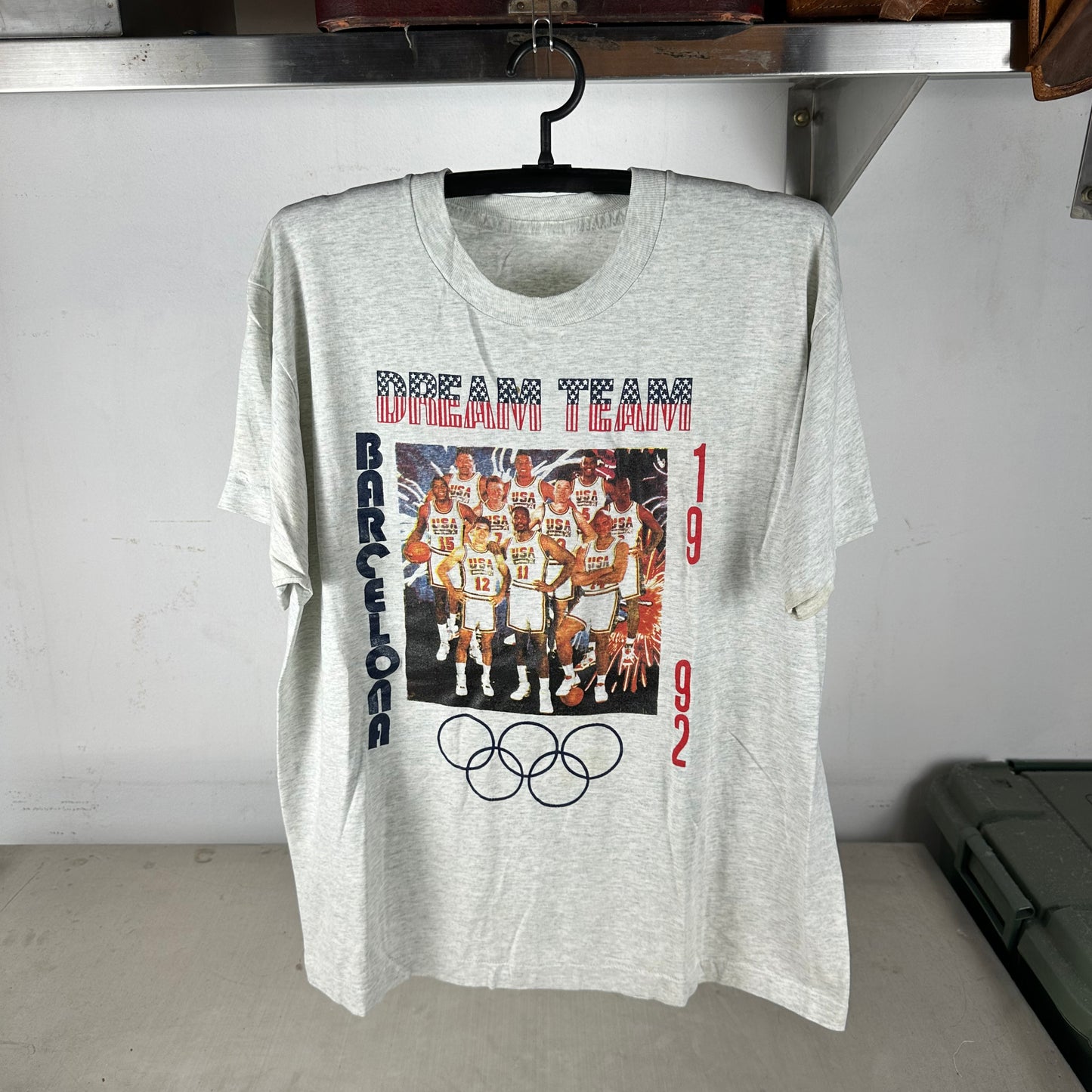 Vintage 1992 USA Dream Team Olympics Basketball Squad Photo Single Stitch T-Shirt