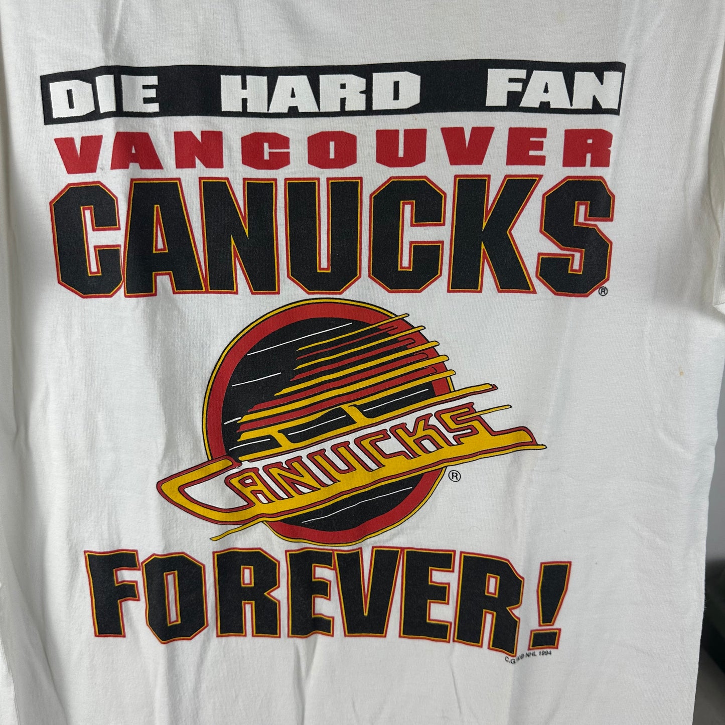 Vintage 1994 Vancouver Canucks NHL Die Hard Fan Forever! T-Shirt