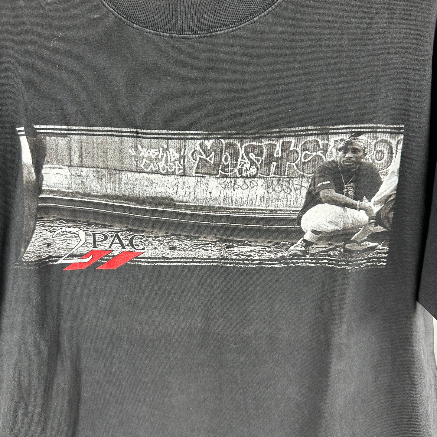 Vintage 1999 2Pac Tupac Shakur Rap Hip Hop Winterland Graphic T-shirt