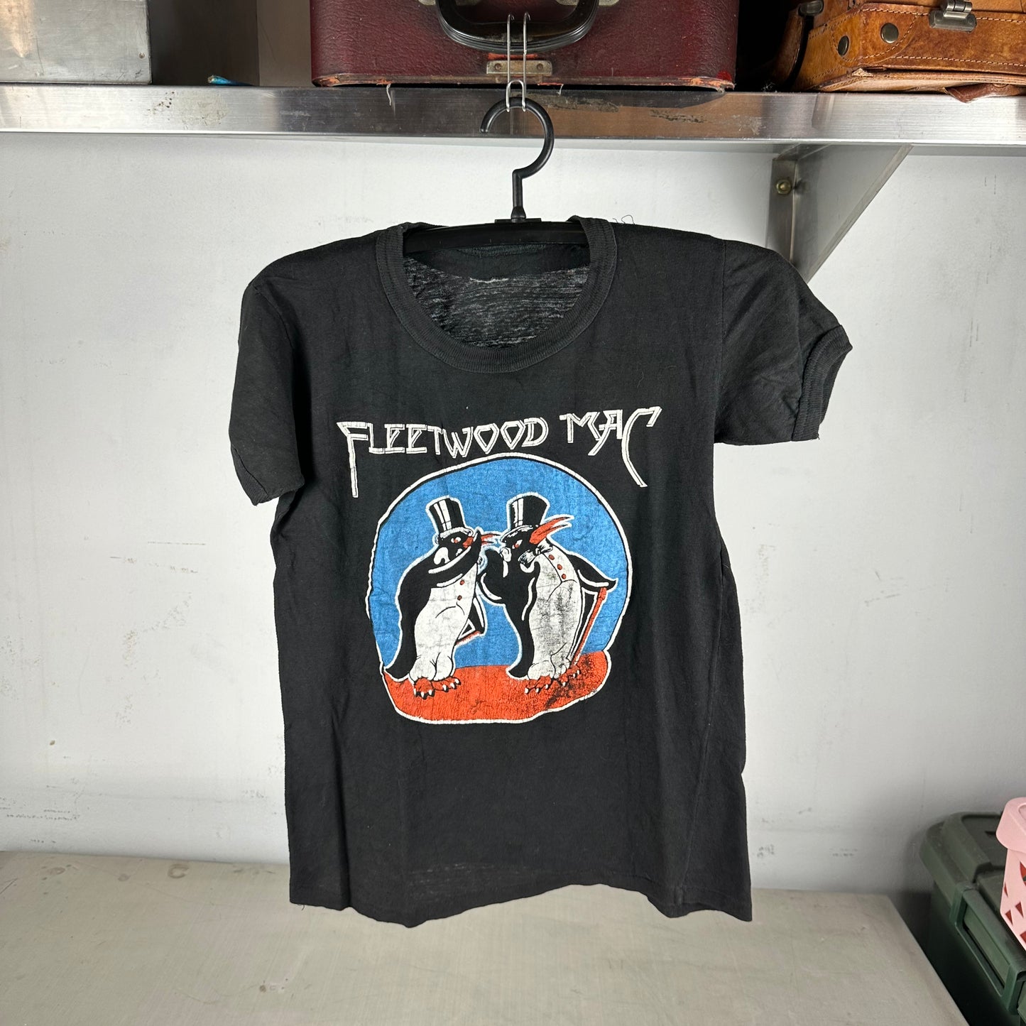 Vintage 70s Fleetwood Mac Penguin Graphic Rock Band Single Stitch T-shirt
