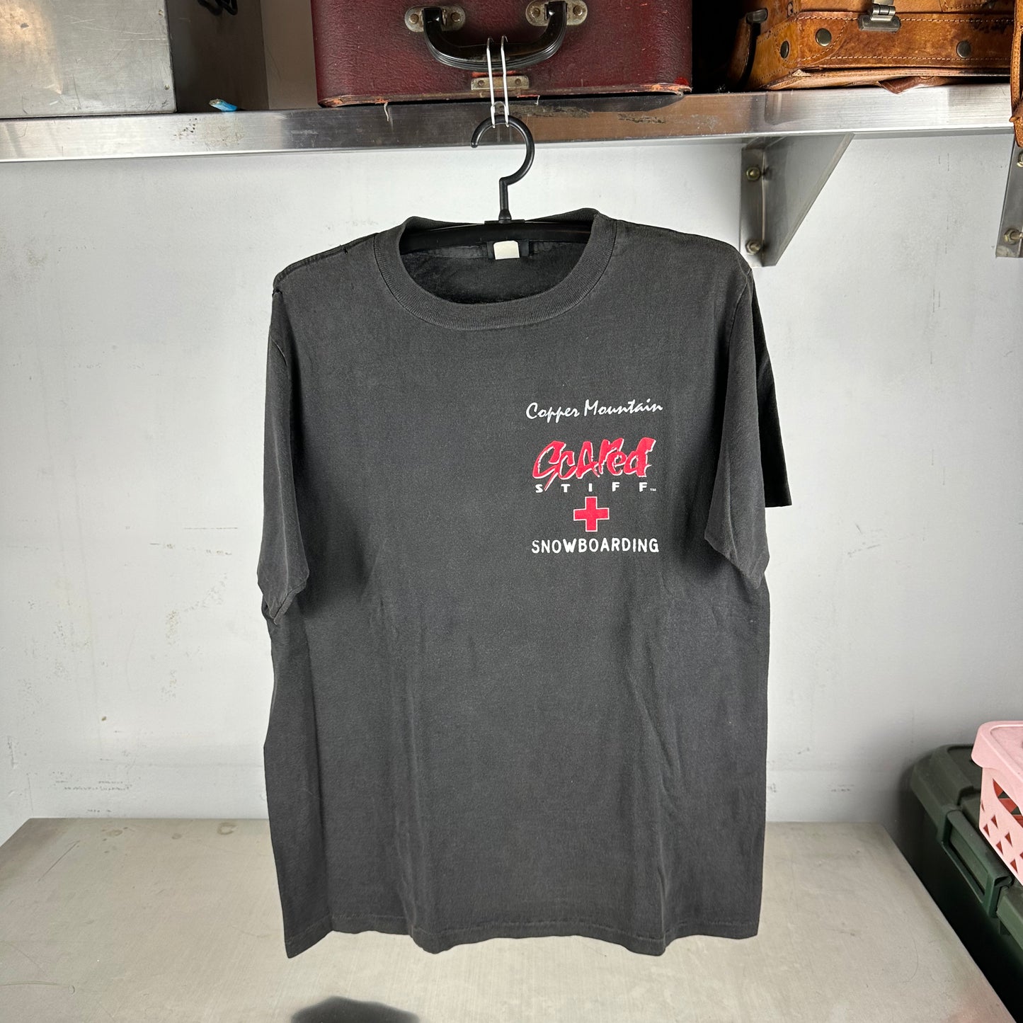 Vintage 90s Shredded Betties Scared Stiff Snowboarding Single Stitch T-shirt