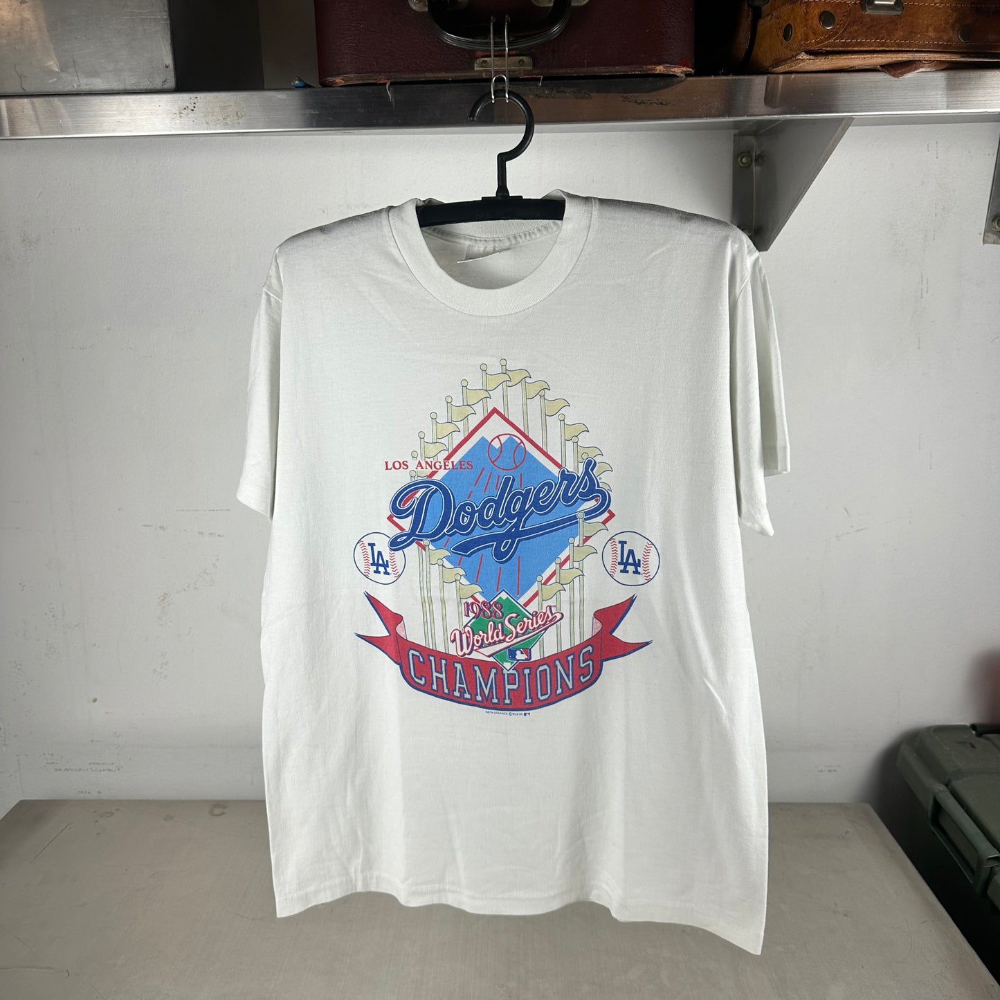 Vintage 1988 Los Angeles Dodgers Baseball MLB World Champions Single Stitch T-shirt