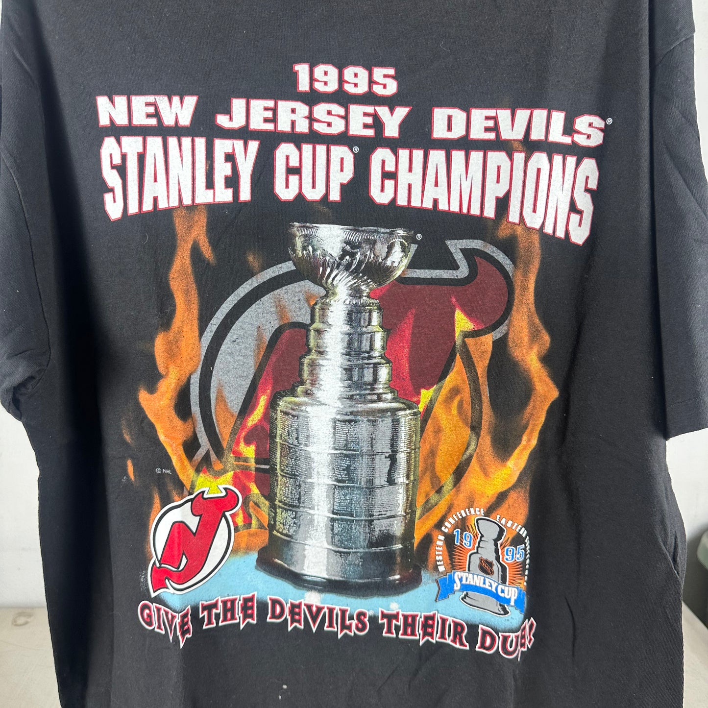 Vintage 1995 New Jersey Devils NHL Stanley Cup Champions Starter T-shirt