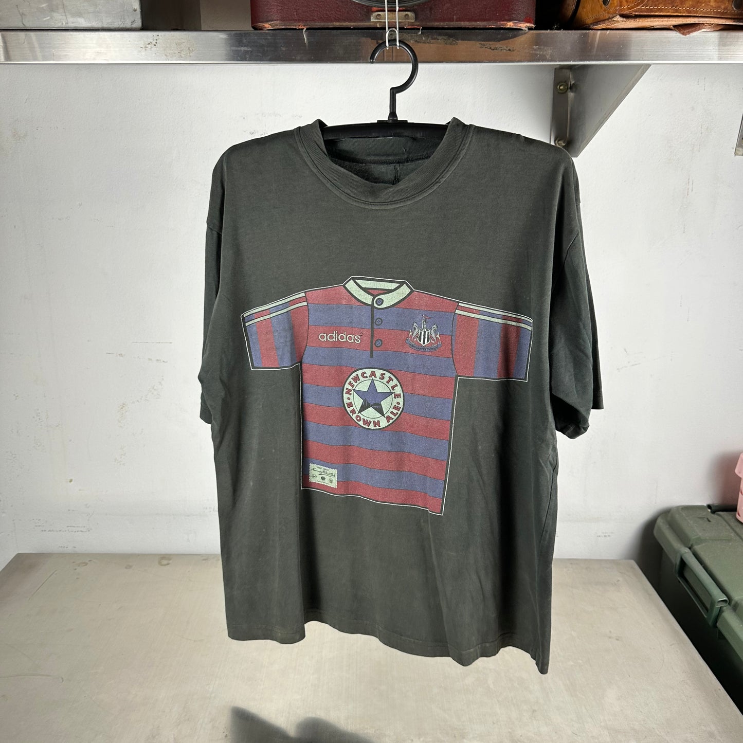 Vintage 1995/96 Newcastle United FC Jersey Graphic T-shirt