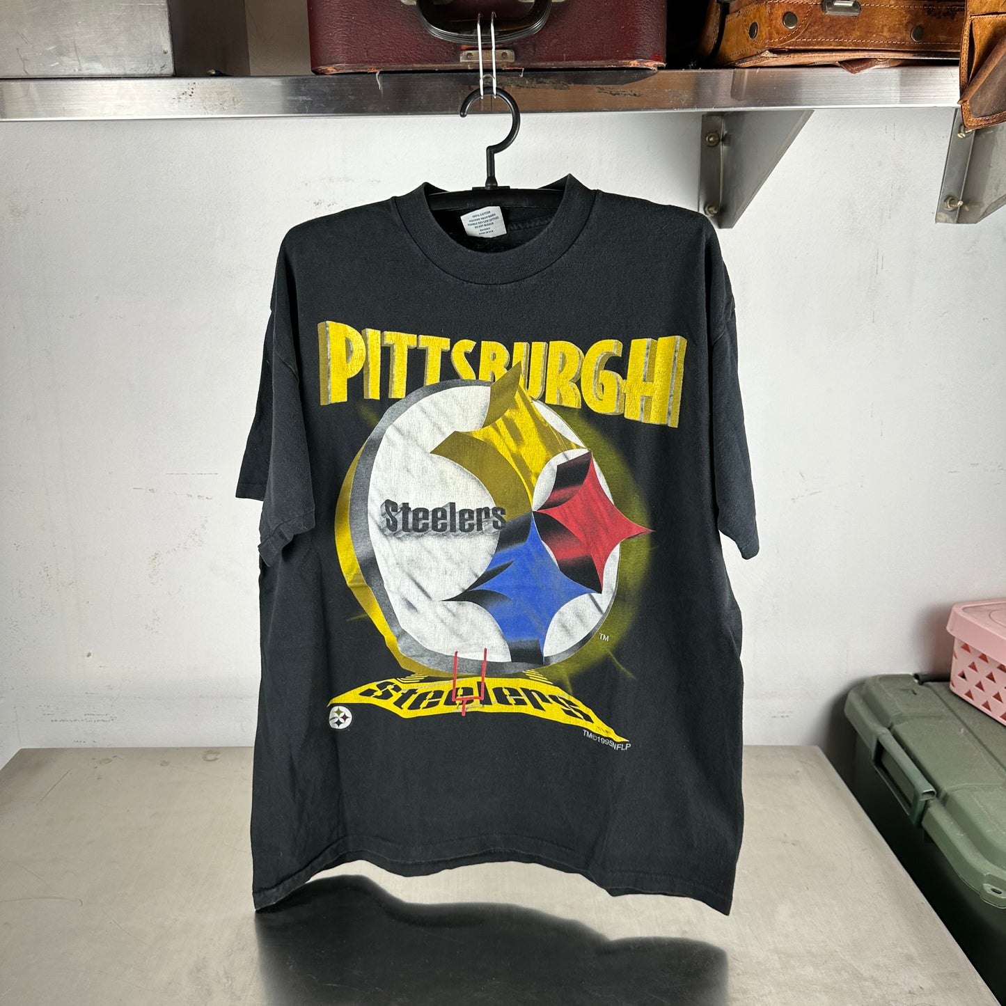 Vintage 1995 Pittsburgh Steelers Football NFL Big Logo Single Stitch T-shirt