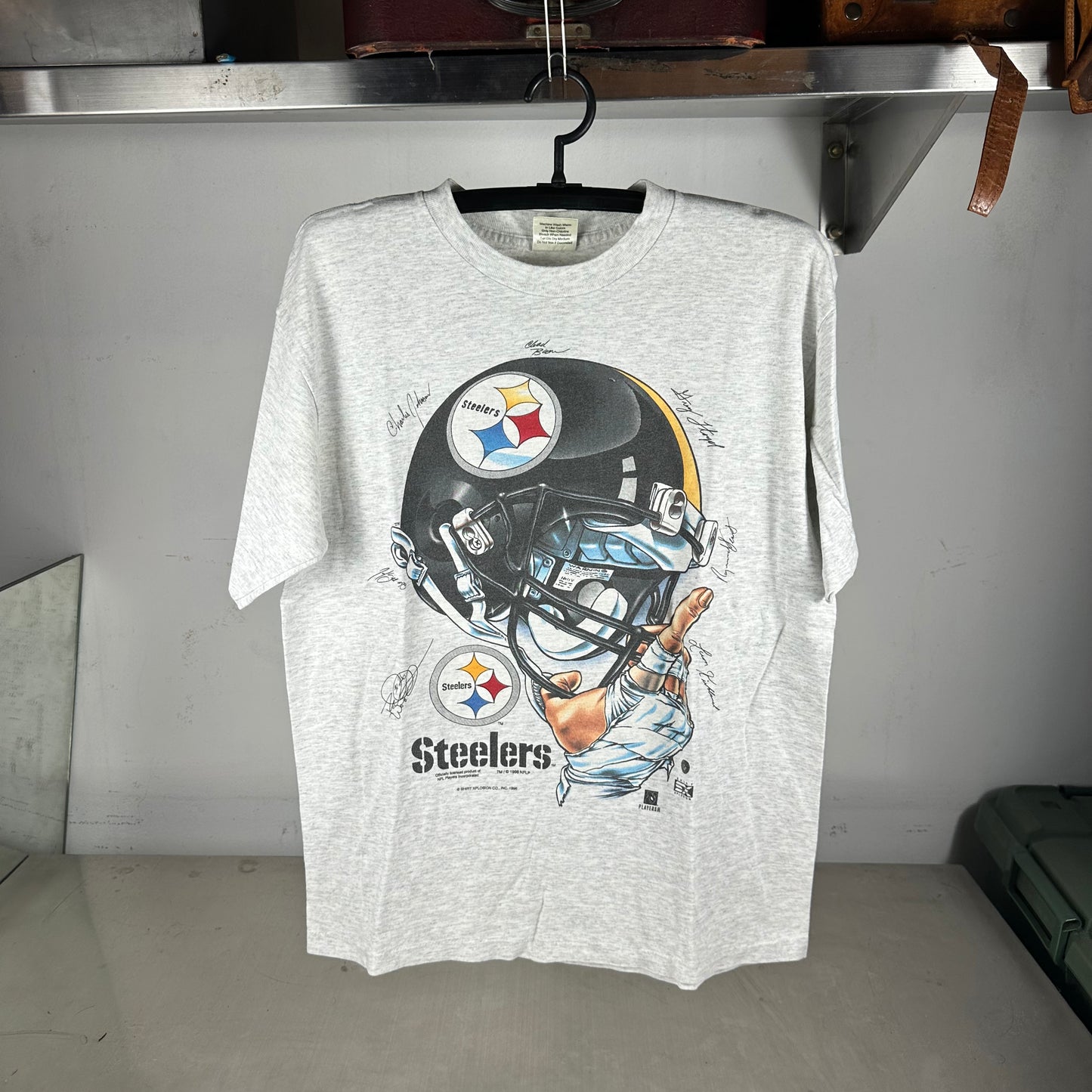 Vintage 1996 Pittsburgh Steelers NFL Helmet Single Stitch T-shirt