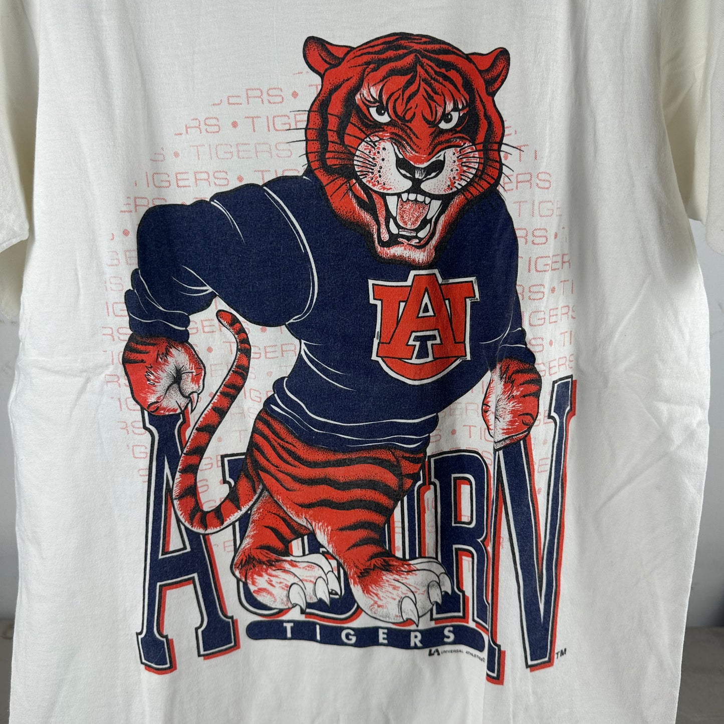 Vintage 90s Auburn Tigers NCAA Mascot Graphic Single Stitch T-shirt
