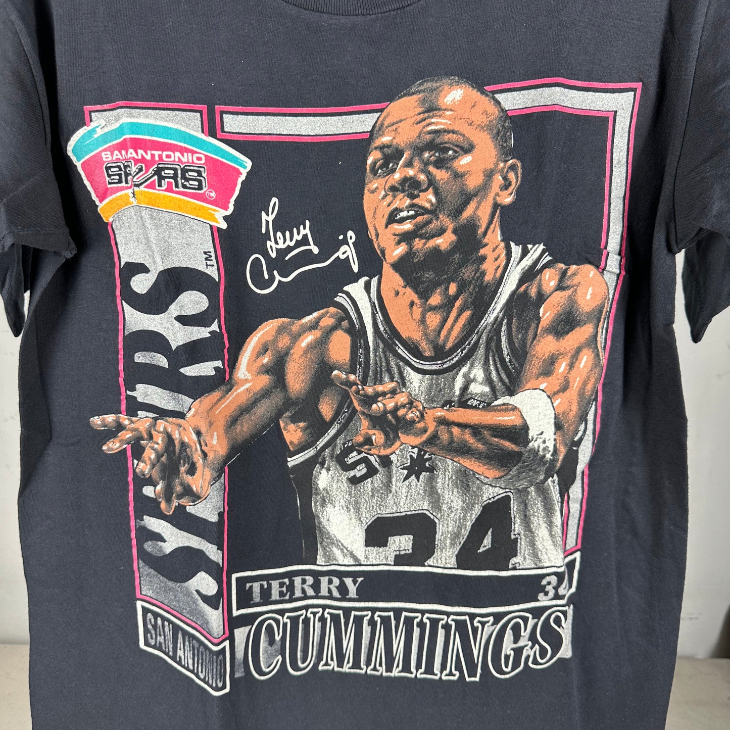 Vintage 90s Terry Cummings San Antonio Spurs NBA Nutmeg T-Shirt