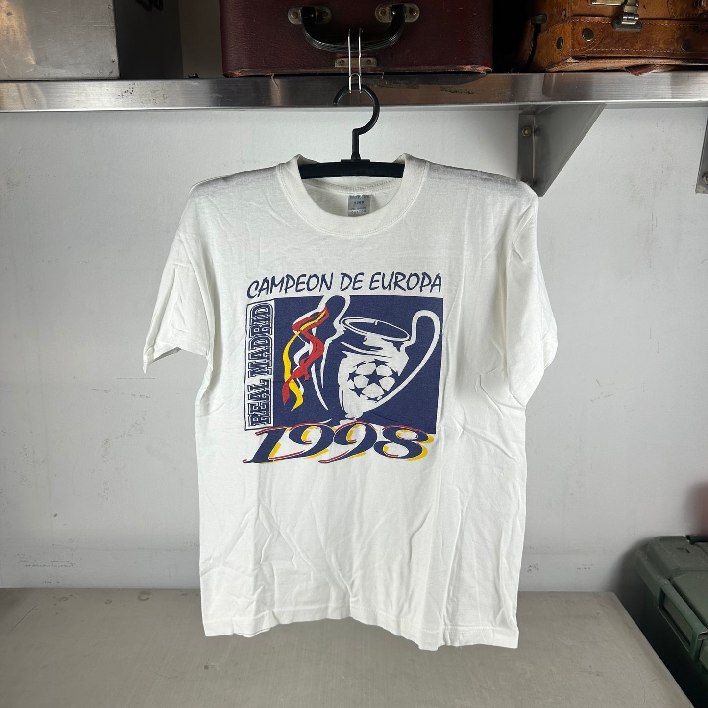 Vintage 1998 Real Madrid CF UEFA Champions League Winners Soccer T-shirt