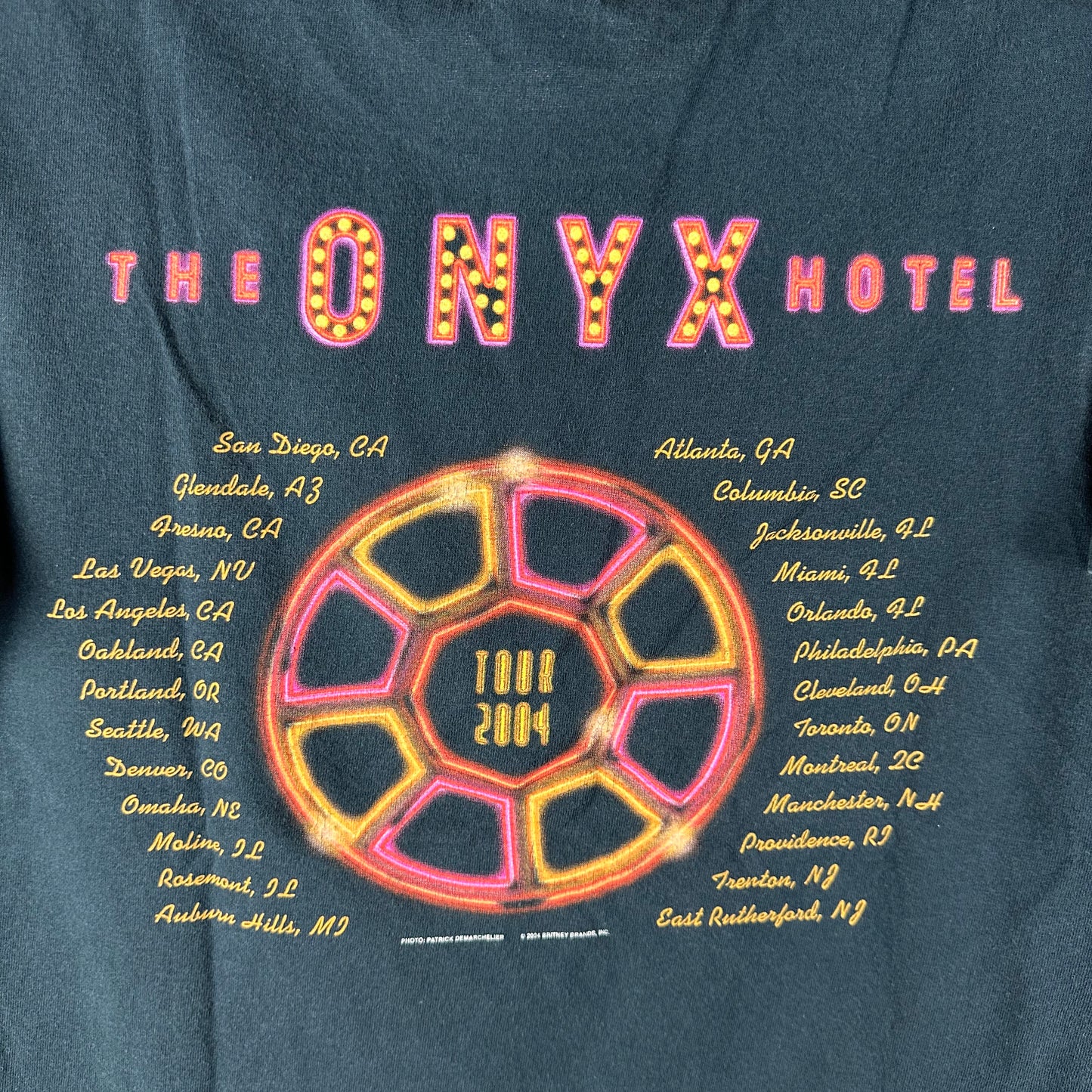 Vintage 2004 Britney Spears The Onyx Hotel Concert Tour T-Shirt