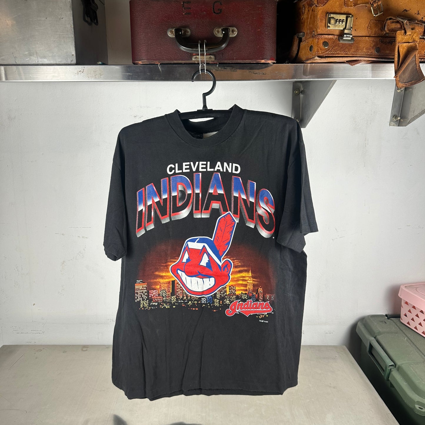 Vintage 1999 Cleveland Indians Baseball MLB Graphic Single Stitch T-shirt