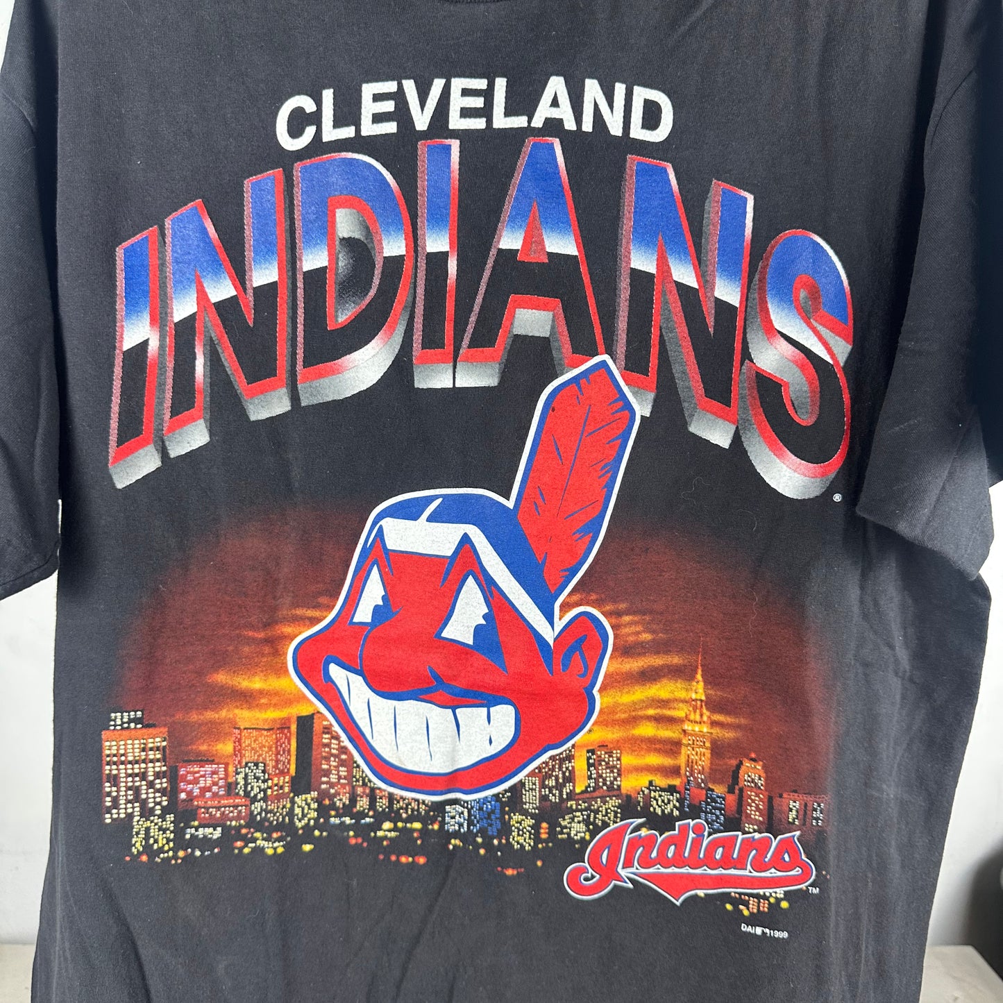 Vintage 1999 Cleveland Indians Baseball MLB Graphic Single Stitch T-shirt