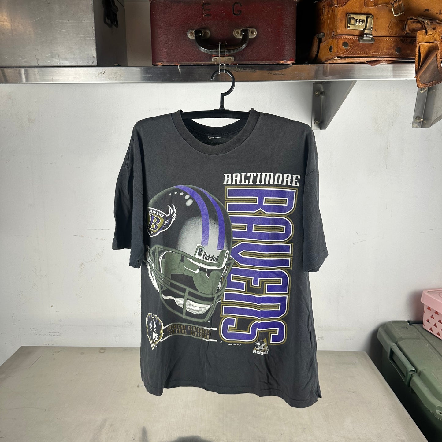 Vintage 1998 Baltimore Ravens Football NFL Graphic Single Stitch T-shirt