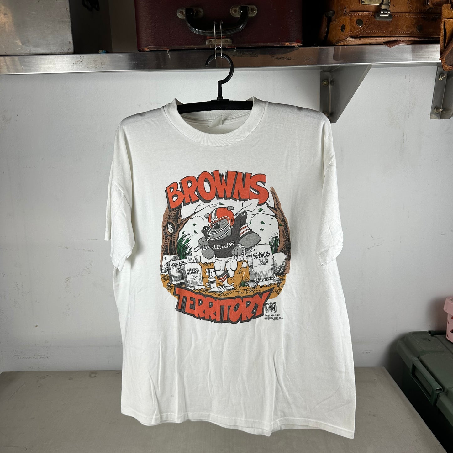 Vintage 1991 Cleveland Browns Territory NFL Mascot Graphic T-shirt