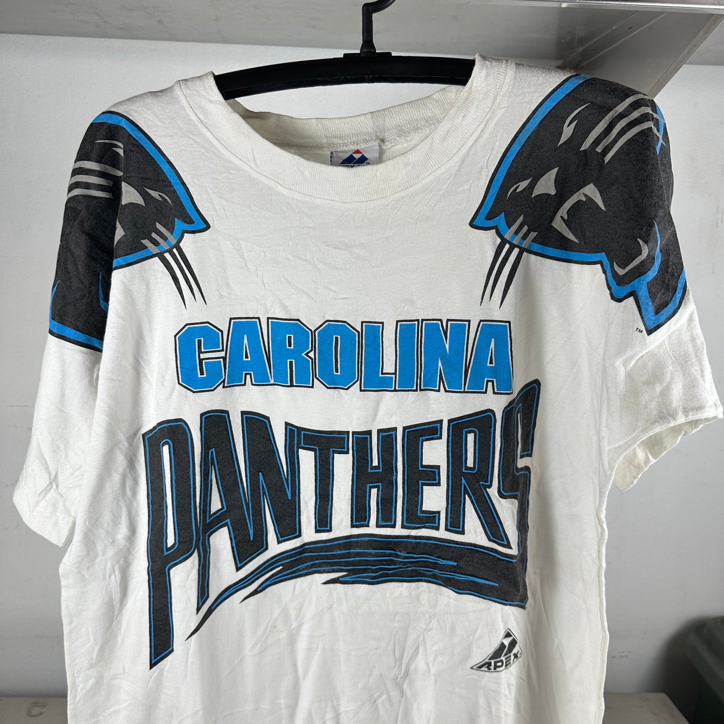 Vintage 90s Carolina Panthers Football NFL Graphic T-shirt