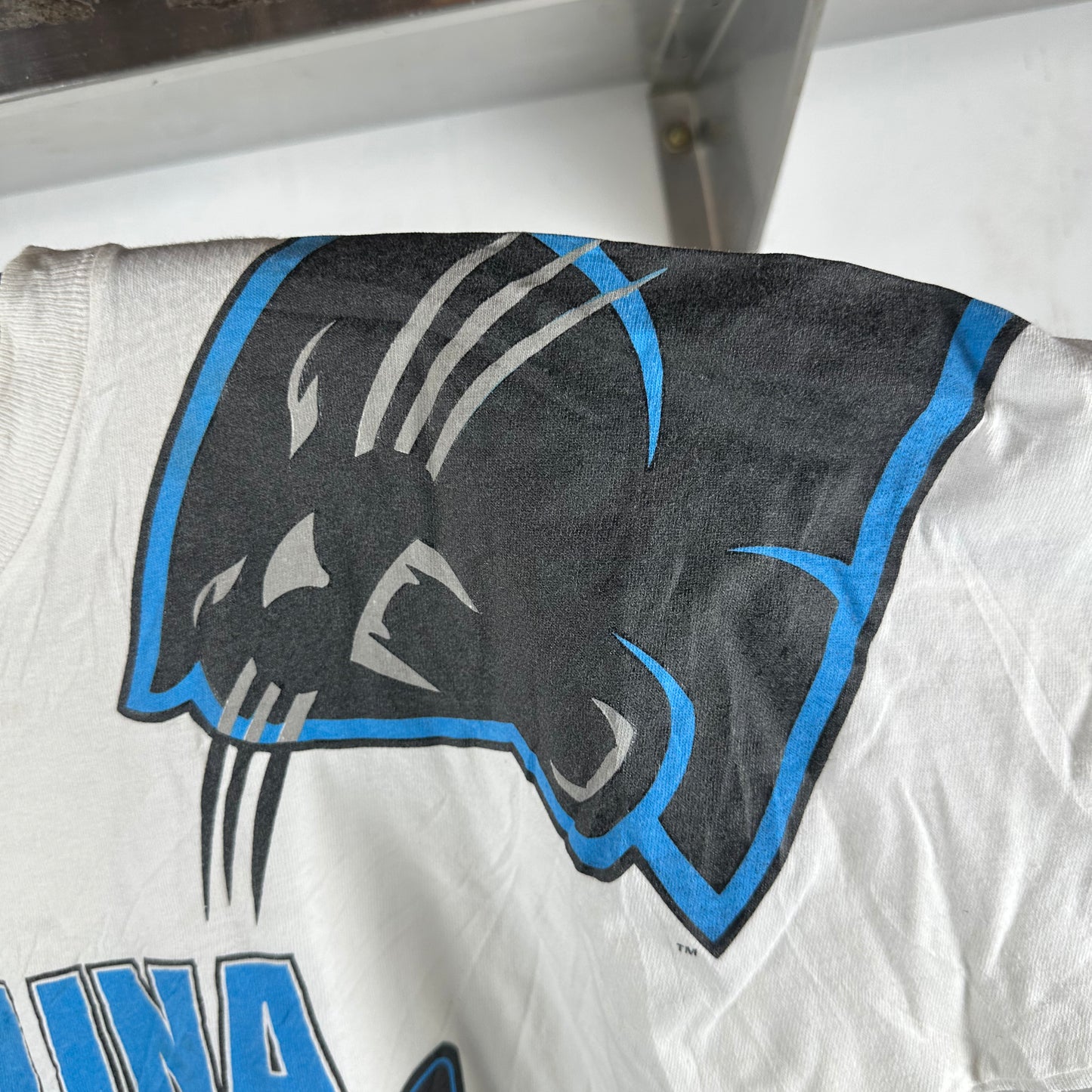 Vintage 90s Carolina Panthers Football NFL Graphic T-shirt