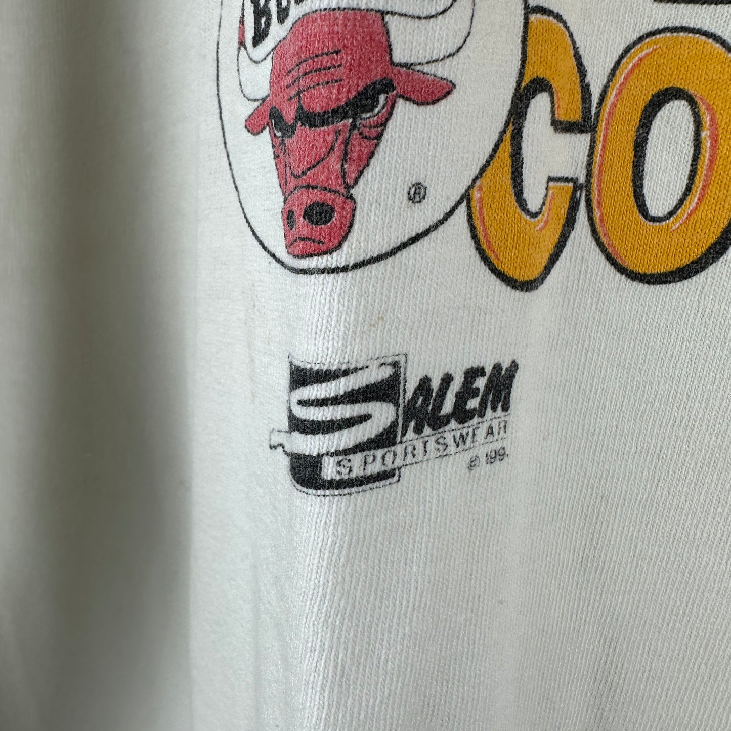 Vintage 1990 NBA Playoffs Bulls Pistons Jordan Thomas Caricature T-Shirt