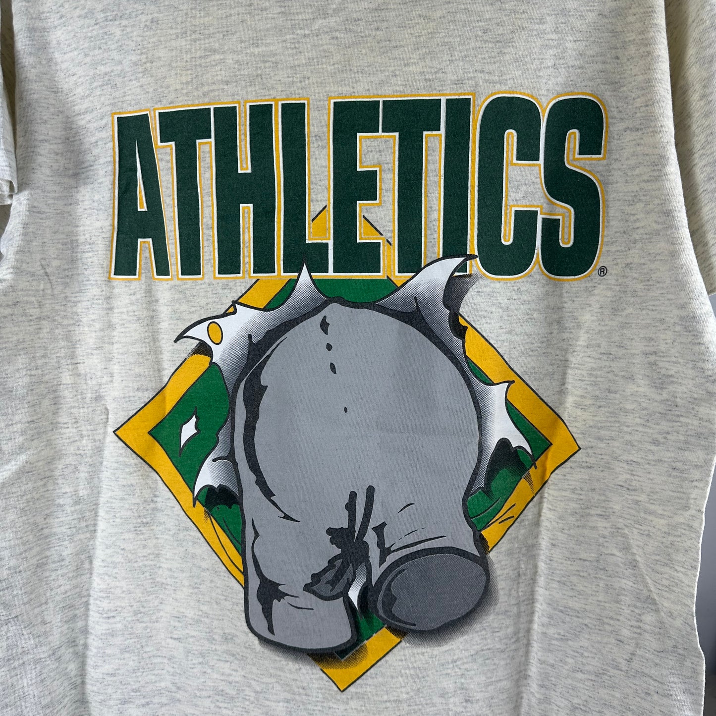 Vintage 90s Oakland Athletics Baseball MLB Nutmeg Breakthrough Single Stitch T-shirt