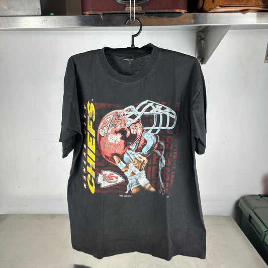 Vintage 1996 Kansas City Chiefs Football NFL Graphic T-shirt