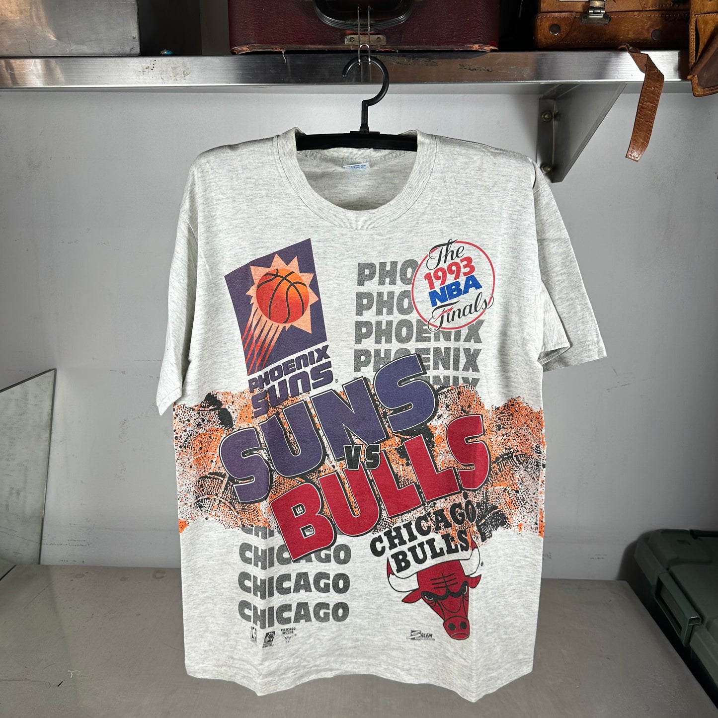 Vintage 1993 NBA Finals Phoenix Suns VS Chicago Bulls Salem Sportswear T-Shirt