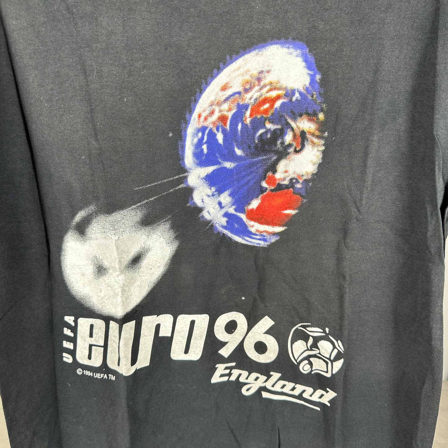 Vintage England 1996 UEFA Euro Championship Soccer Graphic Single Stitch T-Shirt