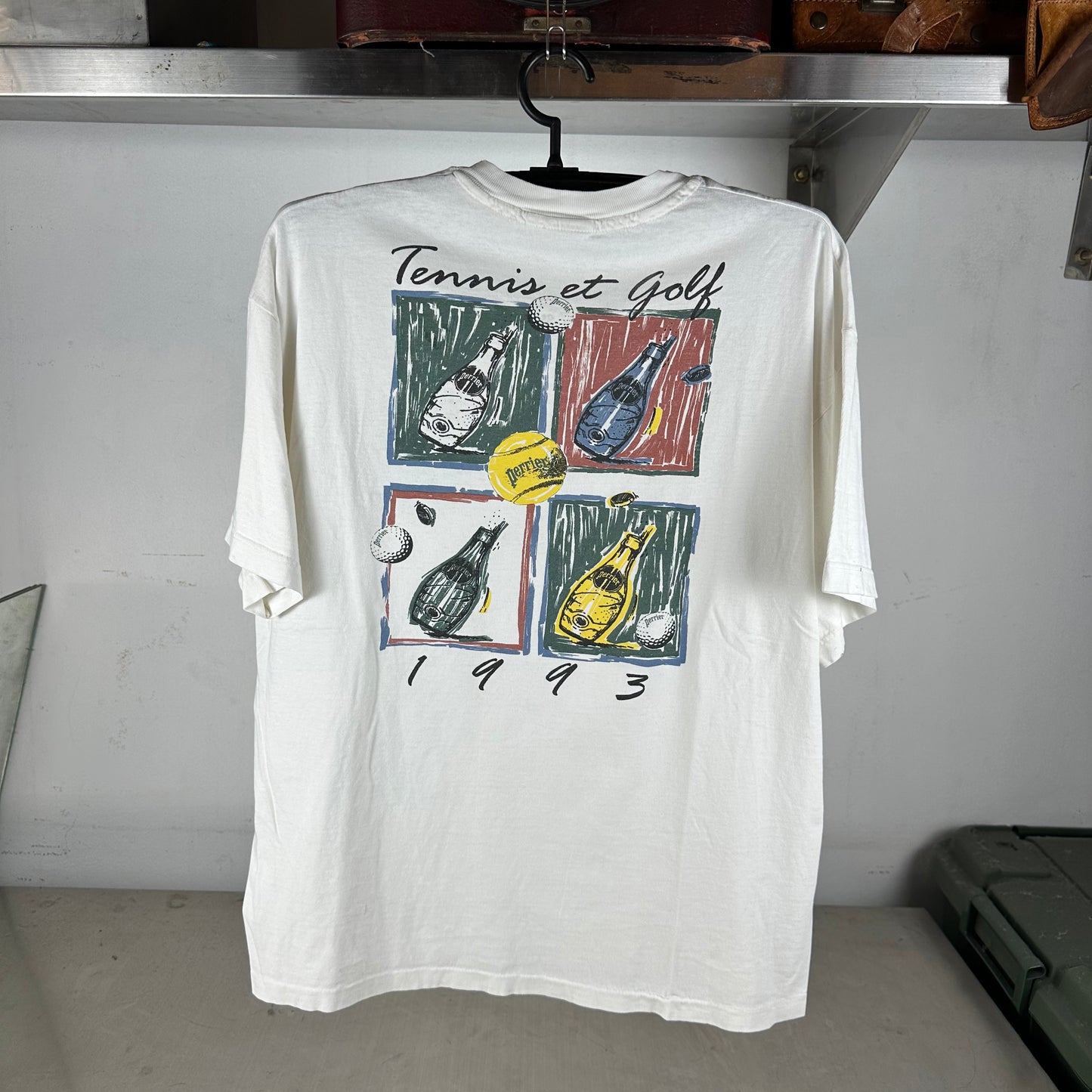 Vintage 1993 Perrier Water Tennis et Golf Promo Single Stitch Disstressed T-Shirt