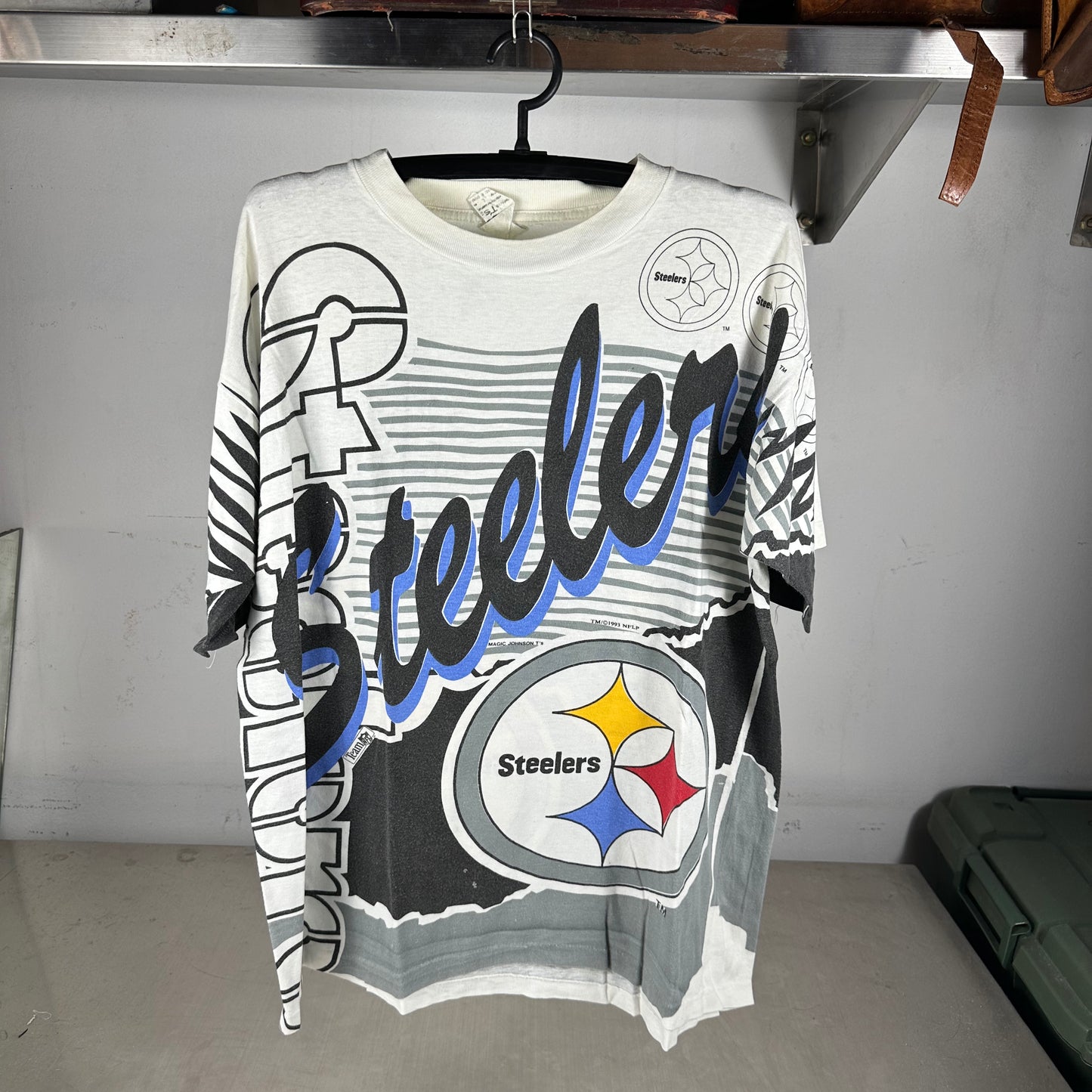 Vintage 1993 Pittsburgh Steelers Football NFL AOP Single Stitch T-Shirt