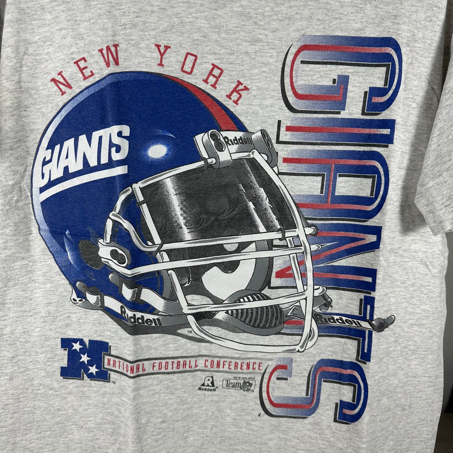 Vintage 1994 New York Giants Football NFL Helmet Single Stitch T-Shirt