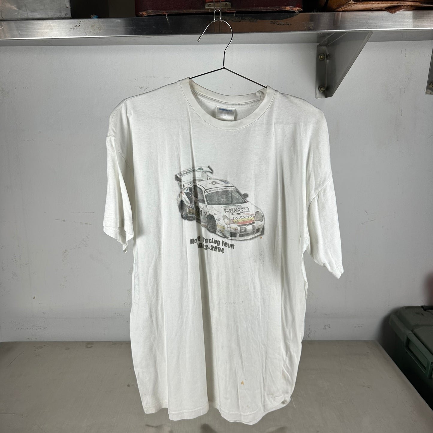 Vintage 2004 Porsche 911 GT3 996 Thiers Racing Team Race Car T-shirt