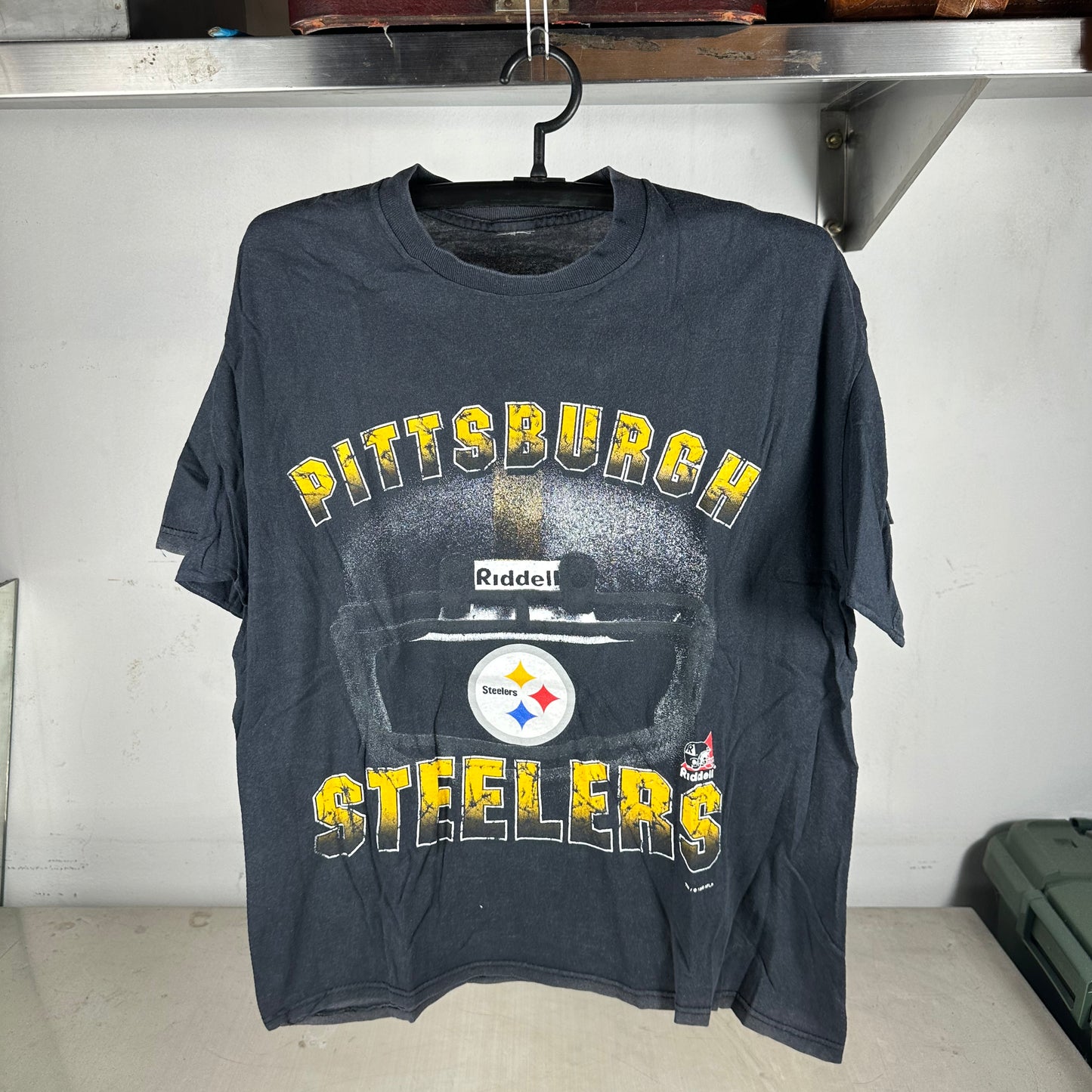 Vintage 1998 Pittsburgh Steelers NFL Helmet Graphic T-Shirt